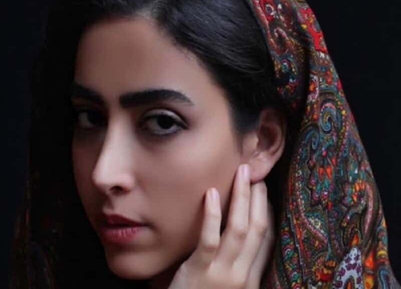 بازیگران سریال غریبه