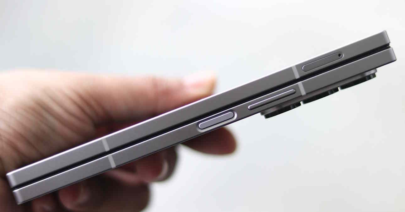 احتمالا نسخه باریک‌تر گلکسی Z فولد 6 سامسونگ ، گلکسی Z فولد اسپیشال ادیشن (Galaxy Z Fold Special Edition) نامیده شود