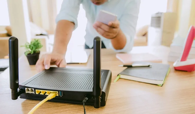 تماس با شرکت ارائه دهنده خدمات جهت حل مشکل چشمک زدن چراغ ADSL