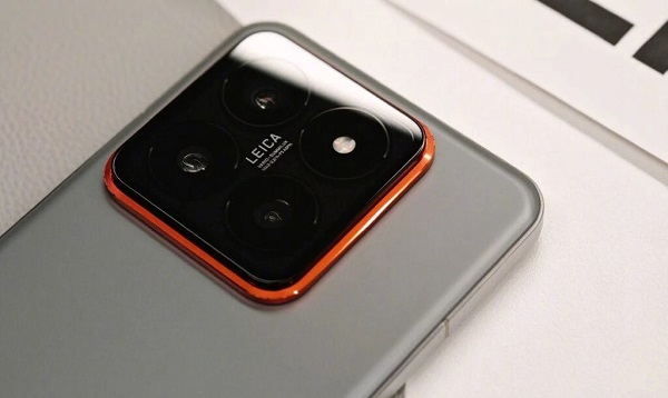 شیائومی و TCL برای ساخت نمایشگر ردمی K80 با یکدیگر همکاری میکنند