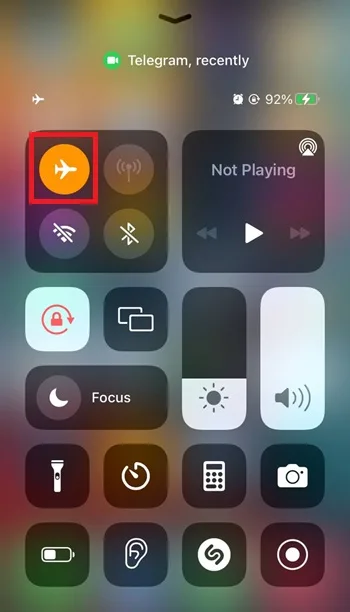 charging on hold در ایفون
