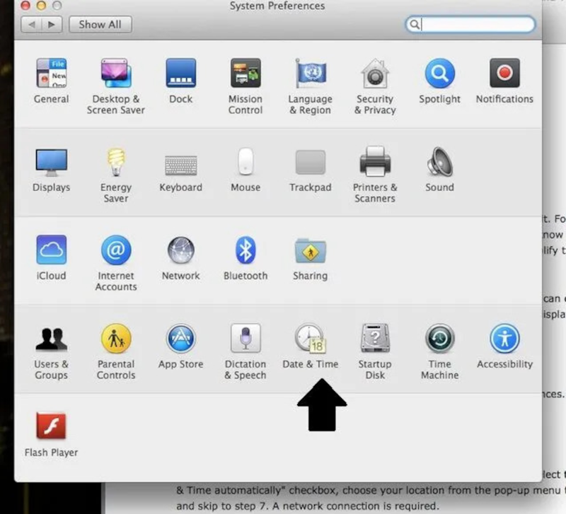 برای تنظیم ساعت و تاریخ در نسخه های قدیمی تر macOS وارد تنظیمات شوید و بعد گزینه Date and Time را انتخاب کنید