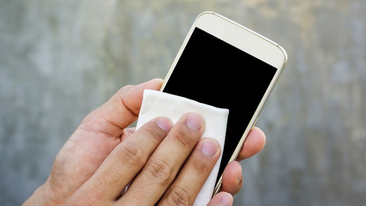 تمیز کردن گوشی