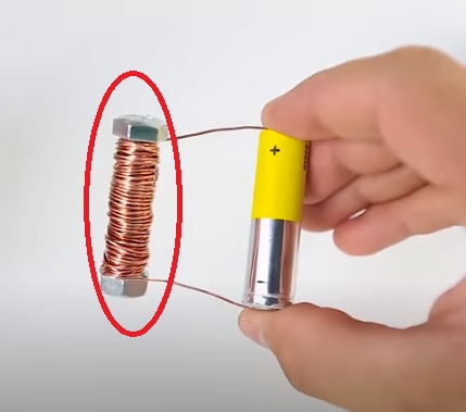 استفاده جالب از باتری های قلمی