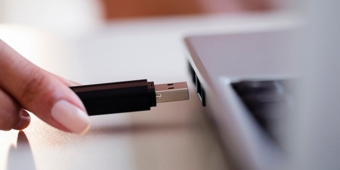 آموزش 7 روش حل مشکل قطع و وصل شدن USB کامپیوتر