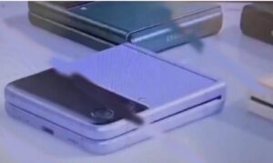 تولید انبوه Galaxy Z Flip3