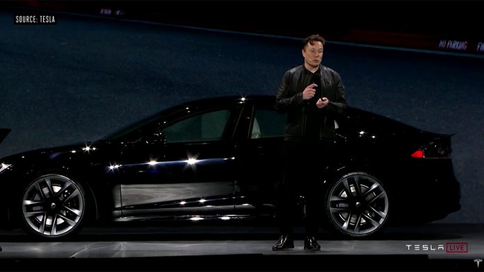 مراسم دلیوری رسمی خودرو Tesla Model S Plaid | کالاسودا
