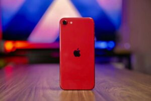 همه چیز درباره iPhone SE 3 | <a href="https://itodigi.com/">مجله خبری آی تی و دیجیتال</a> | iPhone SE 3