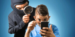 10 روش عکس گرفتن از شخص یا دزد هنگام اشتباه زدن رمز گوشی اندروید