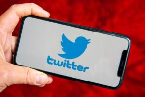اشتباه توئیتر در تعلیق حساب‌های کاربری