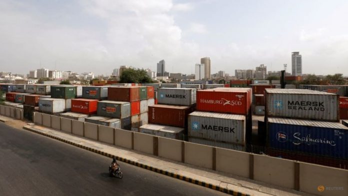 2021-12-14t135919z_1_lynxmpehbd0oz_rtroptp_3_supply-chain-pakistan-shipping