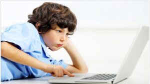 رونمایی از اینترنت کودکان همزمان با تصویب بخشی از طرح صیانت انجام شد