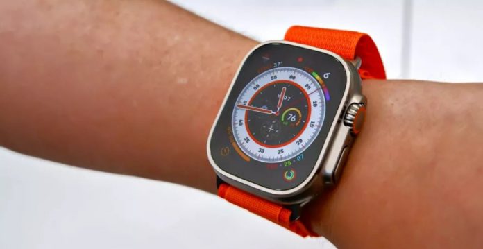 Apple Watch Ultra با صفحه نمایش و باتری بزرگ و  قیمت بالا