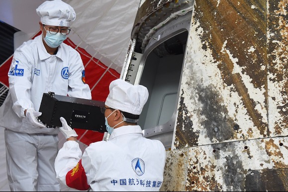 کشت برنج در فضا توسط فضانوردان چینی
