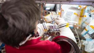 موفقیت بزرگ دانشمندان؛ شاه کلید درمان سرطان در ایستگاه فضایی کشف شد