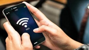 هشدار پلیس فتا به مسافران نوروزی : خطر کلاهبرداری با اتصال به وای فای ناشناس