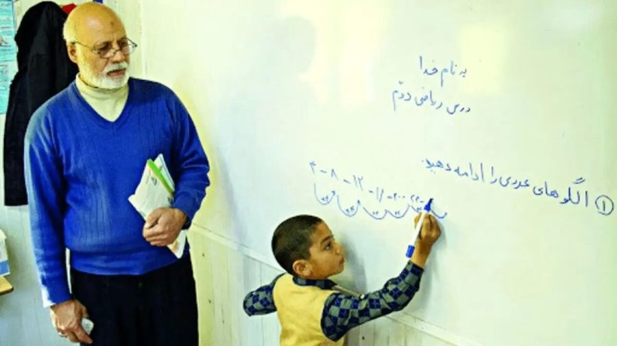 اضافه خدمت معلمان بازنشسته ممنوع شد [+ بخشنامه جدید]