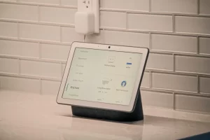 احتمالا نمایشگر هوشمند اپل با سیستم‌عامل homeOS در سال 2025 معرفی خواهد شد