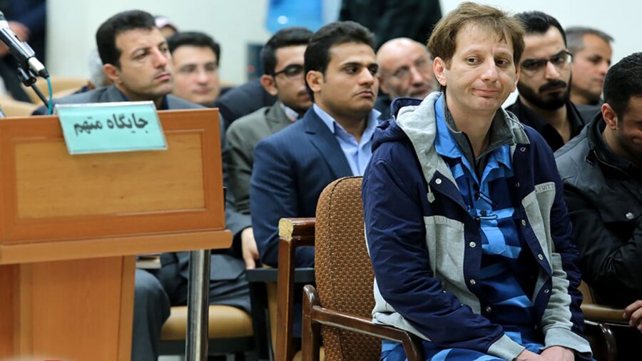 بانک بابک زنجانی در تهران جنجالی شد