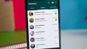 امکان تنظیم WhatsApp به عنوان اپلیکیشن پیش‌فرض تماس و پیام در آیفون فراهم شد