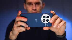 گوشی OnePlus 13 یک به‌روزرسانی بزرگ برای رفع مشکل دوربین دریافت کرد