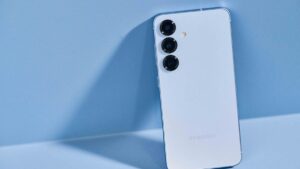 تصویر رسمی گوشی Galaxy S25 Edge طراحی نهایی و جزئیات کامل آن را نشان می‌دهد
