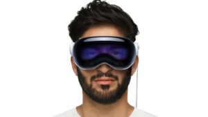 اپل روی دو نسخه جدید از Vision Pro کار می‌کند