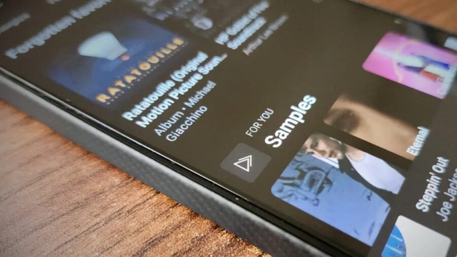 قابلیت جدید در  اپلیکیشن YouTube Music ؛ اشتراک‌گذاری شعر آهنگ‌ها با استایل تصویری